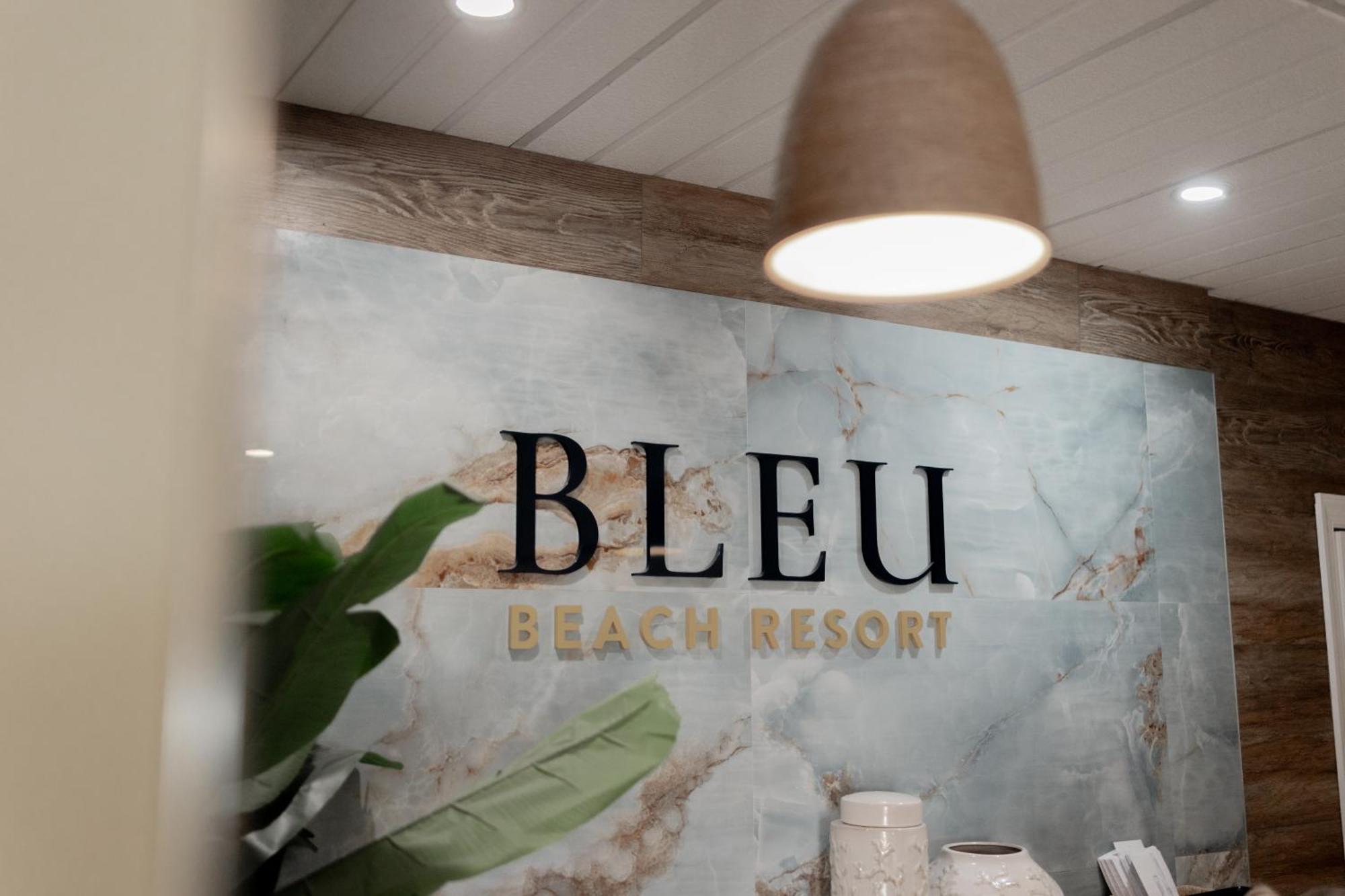 Bleu Indialantic